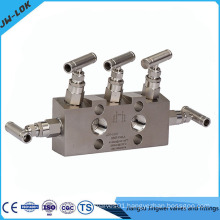 Gauge root valve and five-valve manifolds